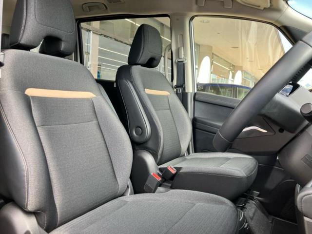 セレナ eパワーハイウェイスターV 保証書/純正 12.3インチ メモリーナビ/フリップダウンモニター 純正 10.2インチ/インテリジェントルームミラー/衝突安全装置/両側電動スライドドア/シートヒーター 運転席 衝突被害軽減システム(4枚目)