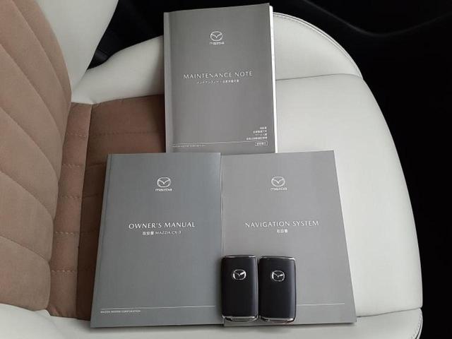 ＷＥＣＡＲＳでは各商談席に大型モニターをご用意しております！見やすい大画面でゆったりと全国の在庫をご覧いただけます！是非ご来店お待ちしております！