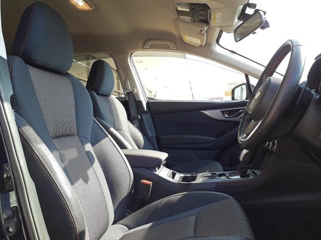 ＸＶ ４ＷＤ２．０ｅ－Ｓアイサイト　新品タイヤ／保証書／純正　ＳＤナビ／衝突安全装置／車線逸脱防止支援システム／ヘッドランプ　ＬＥＤ／ＥＴＣ／ＥＢＤ付ＡＢＳ／横滑り防止装置／アイドリングストップ／フルセグＴＶ／エアバッグ　運転席　４ＷＤ（4枚目）