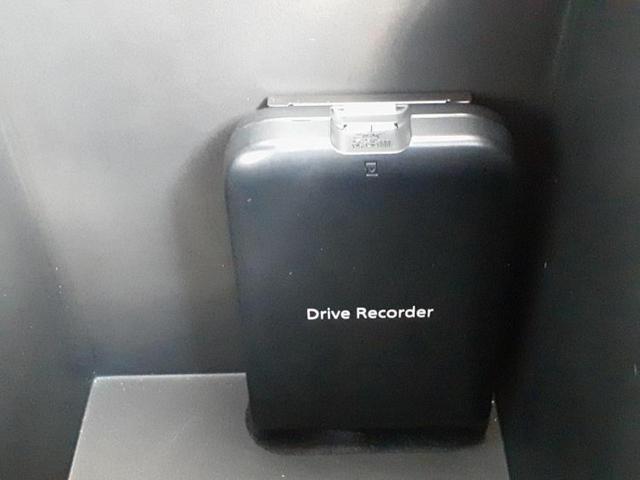 ＸＶ ４ＷＤ２．０ｅ－Ｓアイサイト　新品タイヤ／保証書／純正　ＳＤナビ／衝突安全装置／車線逸脱防止支援システム／ヘッドランプ　ＬＥＤ／ＥＴＣ／ＥＢＤ付ＡＢＳ／横滑り防止装置／アイドリングストップ／フルセグＴＶ／エアバッグ　運転席　４ＷＤ（39枚目）