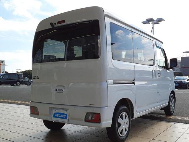 ピクシスバン クルーズターボ　新品タイヤ／保証書／純正　ＳＤナビ／デジタルインナーミラー／衝突安全装置／両側電動スライドドア／車線逸脱防止支援システム／ヘッドランプ　ＬＥＤ／ＥＴＣ／ＥＢＤ付ＡＢＳ／横滑り防止装置　ワンオーナー（3枚目）