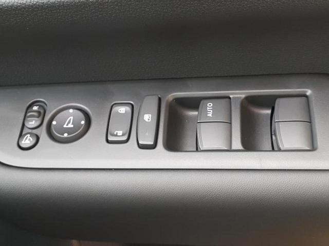 フリード ｅＨＥＶエアーＥＸ　保証書／純正　９インチ　メモリーナビ／ホンダセンシング／両側電動スライドドア／シートヒーター　前席／車線逸脱防止支援システム／パーキングアシスト　バックガイド／登録済未使用車　衝突被害軽減システム（30枚目）