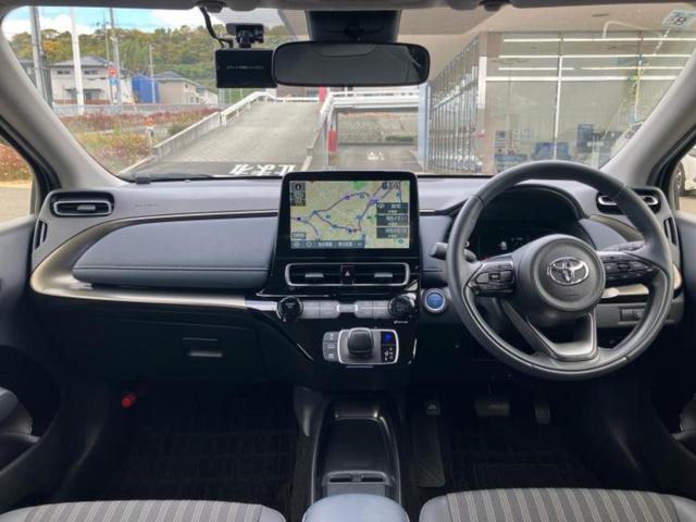 アクア Z 新品タイヤ/純正エアロ/保証書/ディスプレイオーディオ+ナビ10インチ/トヨタセーフティセンス/シートヒーター 前席/パノラミックビューモニター/車線逸脱防止支援システム/シート ハーフレザー(9枚目)