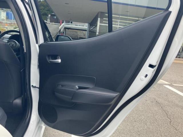 アクア Z 新品タイヤ/純正エアロ/保証書/ディスプレイオーディオ+ナビ10インチ/トヨタセーフティセンス/シートヒーター 前席/パノラミックビューモニター/車線逸脱防止支援システム/シート ハーフレザー(21枚目)