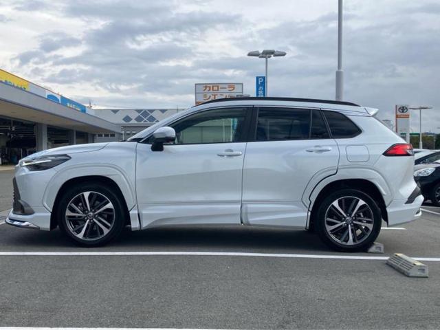 カローラクロス ハイブリッドＺ　純正エアロ／保証書／ディスプレイオーディオ＋ナビ１０．５インチ／トヨタセーフティセンス／シートヒーター　前席／パノラミックビューモニター／車線逸脱防止支援システム／シート　ハーフレザー　全周囲カメラ（2枚目）