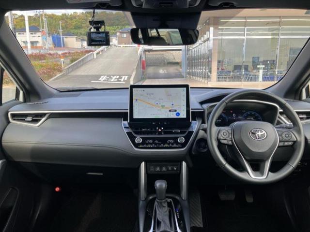 カローラクロス ハイブリッドＺ　純正エアロ／保証書／ディスプレイオーディオ＋ナビ１０．５インチ／トヨタセーフティセンス／シートヒーター　前席／パノラミックビューモニター／車線逸脱防止支援システム／シート　ハーフレザー　全周囲カメラ（9枚目）