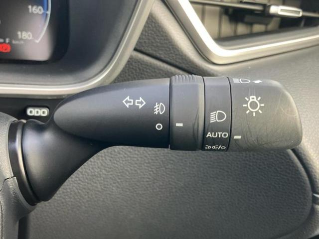 カローラクロス ハイブリッドＺ　純正エアロ／保証書／ディスプレイオーディオ＋ナビ１０．５インチ／トヨタセーフティセンス／シートヒーター　前席／パノラミックビューモニター／車線逸脱防止支援システム／シート　ハーフレザー　全周囲カメラ（16枚目）