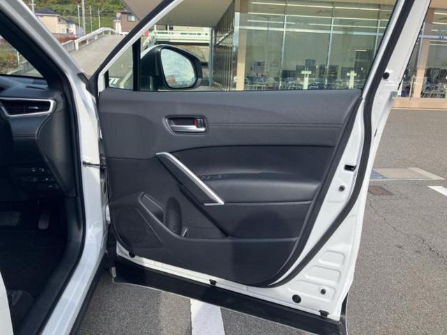 カローラクロス ハイブリッドＺ　純正エアロ／保証書／ディスプレイオーディオ＋ナビ１０．５インチ／トヨタセーフティセンス／シートヒーター　前席／パノラミックビューモニター／車線逸脱防止支援システム／シート　ハーフレザー　全周囲カメラ（20枚目）