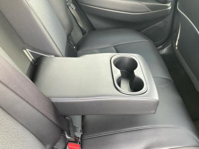 カローラクロス ハイブリッドＺ　純正エアロ／保証書／ディスプレイオーディオ＋ナビ１０．５インチ／トヨタセーフティセンス／シートヒーター　前席／パノラミックビューモニター／車線逸脱防止支援システム／シート　ハーフレザー　全周囲カメラ（24枚目）