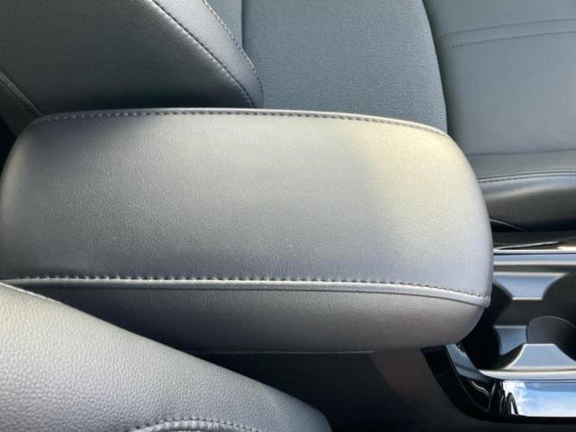 カローラクロス ハイブリッドＺ　純正エアロ／保証書／ディスプレイオーディオ＋ナビ１０．５インチ／トヨタセーフティセンス／シートヒーター　前席／パノラミックビューモニター／車線逸脱防止支援システム／シート　ハーフレザー　全周囲カメラ（33枚目）