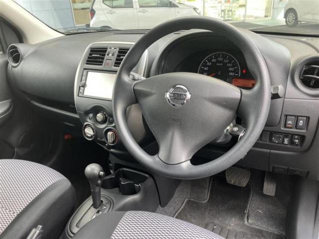 マーチ Ｓ　新品タイヤ／保証書／純正　ＳＤナビ／ＥＴＣ／ＥＢＤ付ＡＢＳ／フルセグＴＶ／エアバッグ　運転席／エアバッグ　助手席／パワーウインドウ／キーレスエントリー／パワーステアリング／マニュアルエアコン　記録簿（5枚目）