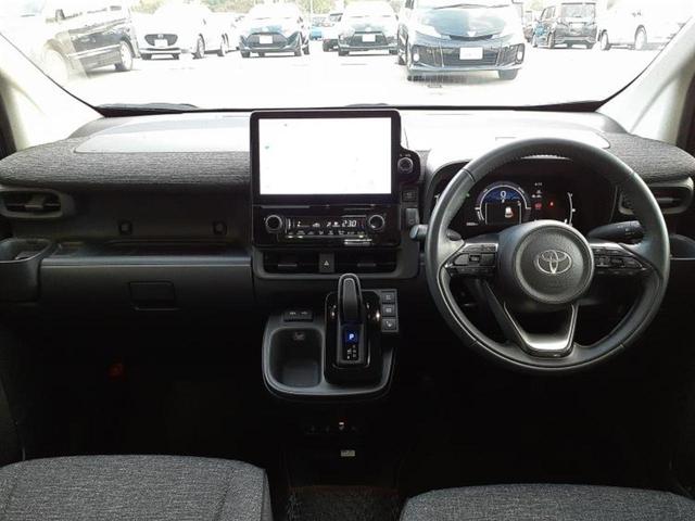 シエンタ ハイブリッドＺ　新品タイヤ／保証書／ディスプレイオーディオ＋ナビ１０インチ／衝突安全装置／両側電動スライドドア／車線逸脱防止支援システム／ヘッドランプ　ＬＥＤ／ＥＴＣ／ＥＢＤ付ＡＢＳ／横滑り防止装置　バックカメラ（6枚目）