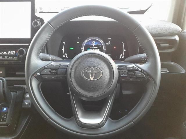 シエンタ ハイブリッドＺ　新品タイヤ／保証書／ディスプレイオーディオ＋ナビ１０インチ／衝突安全装置／両側電動スライドドア／車線逸脱防止支援システム／ヘッドランプ　ＬＥＤ／ＥＴＣ／ＥＢＤ付ＡＢＳ／横滑り防止装置　バックカメラ（15枚目）