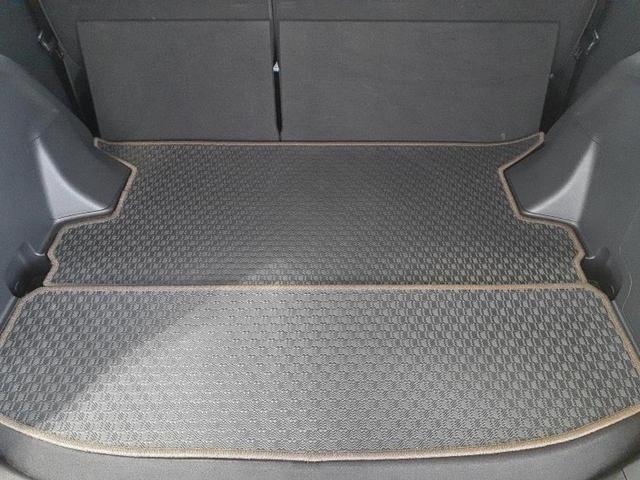 シエンタ ハイブリッドＺ　新品タイヤ／保証書／ディスプレイオーディオ＋ナビ１０インチ／衝突安全装置／両側電動スライドドア／車線逸脱防止支援システム／ヘッドランプ　ＬＥＤ／ＥＴＣ／ＥＢＤ付ＡＢＳ／横滑り防止装置　バックカメラ（25枚目）