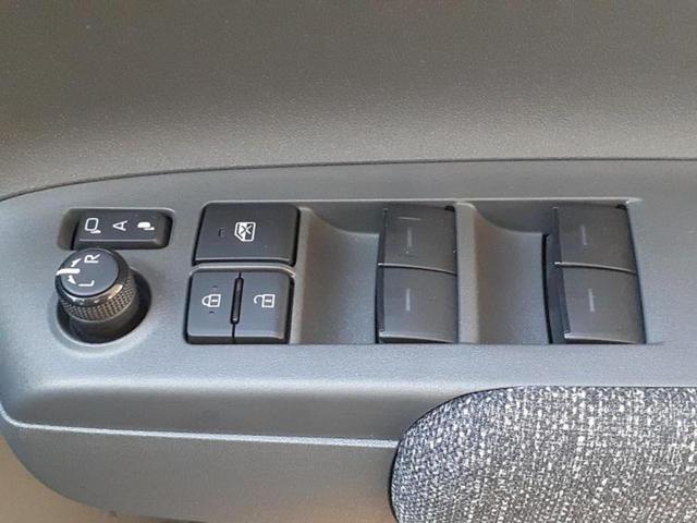 シエンタ ハイブリッドＺ　新品タイヤ／保証書／ディスプレイオーディオ＋ナビ１０インチ／衝突安全装置／両側電動スライドドア／車線逸脱防止支援システム／ヘッドランプ　ＬＥＤ／ＥＴＣ／ＥＢＤ付ＡＢＳ／横滑り防止装置　バックカメラ（31枚目）