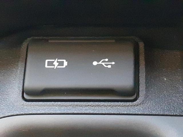 シエンタ ハイブリッドＺ　新品タイヤ／保証書／ディスプレイオーディオ＋ナビ１０インチ／衝突安全装置／両側電動スライドドア／車線逸脱防止支援システム／ヘッドランプ　ＬＥＤ／ＥＴＣ／ＥＢＤ付ＡＢＳ／横滑り防止装置　バックカメラ（37枚目）