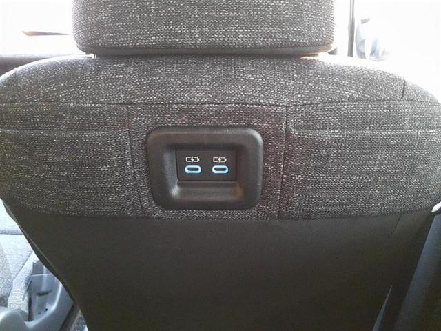 シエンタ ハイブリッドＺ　新品タイヤ／保証書／ディスプレイオーディオ＋ナビ１０インチ／衝突安全装置／両側電動スライドドア／車線逸脱防止支援システム／ヘッドランプ　ＬＥＤ／ＥＴＣ／ＥＢＤ付ＡＢＳ／横滑り防止装置　バックカメラ（49枚目）