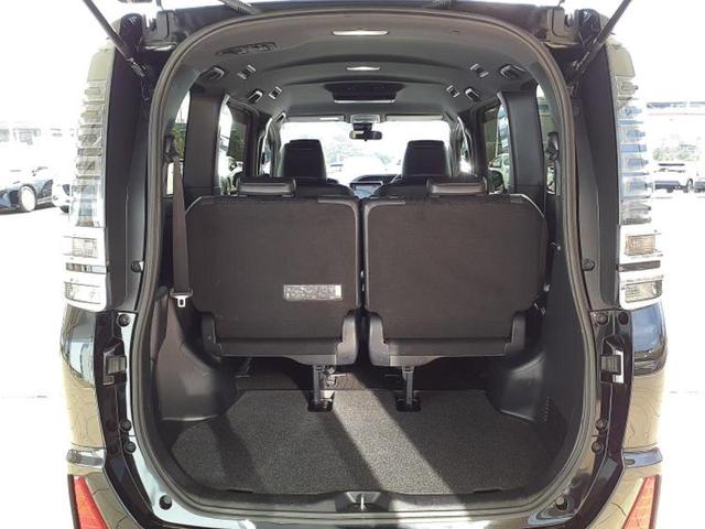 ヴォクシー ZSキラメキ3 新品タイヤ/保証書/純正 9インチ SDナビ/フリップダウンモニター 純正 12.8インチ/トヨタセーフティセンス/両側電動スライドドア/車線逸脱防止支援システム/シート ハーフレザー バックカメラ(20枚目)