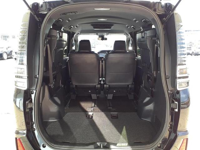 ヴォクシー ZSキラメキ3 新品タイヤ/保証書/純正 9インチ SDナビ/フリップダウンモニター 純正 12.8インチ/トヨタセーフティセンス/両側電動スライドドア/車線逸脱防止支援システム/シート ハーフレザー バックカメラ(21枚目)