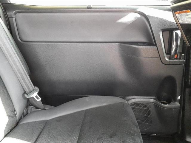 ヴォクシー ZSキラメキ3 新品タイヤ/保証書/純正 9インチ SDナビ/フリップダウンモニター 純正 12.8インチ/トヨタセーフティセンス/両側電動スライドドア/車線逸脱防止支援システム/シート ハーフレザー バックカメラ(25枚目)