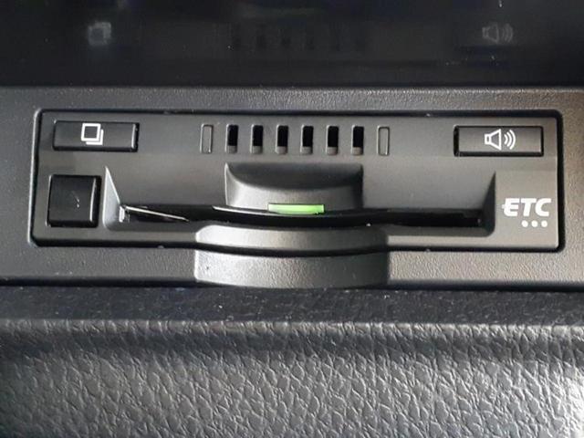 ヴォクシー ZSキラメキ3 新品タイヤ/保証書/純正 9インチ SDナビ/フリップダウンモニター 純正 12.8インチ/トヨタセーフティセンス/両側電動スライドドア/車線逸脱防止支援システム/シート ハーフレザー バックカメラ(29枚目)