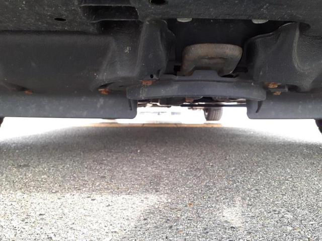 ヴォクシー ZSキラメキ3 新品タイヤ/保証書/純正 9インチ SDナビ/フリップダウンモニター 純正 12.8インチ/トヨタセーフティセンス/両側電動スライドドア/車線逸脱防止支援システム/シート ハーフレザー バックカメラ(60枚目)