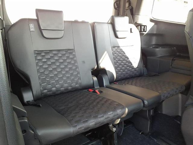 ヴォクシー Ｓ－Ｚ　保証書／ディスプレイオーディオ＋ナビ１０．５インチ／フリップダウンモニター　純正　１４インチ／トヨタセーフティセンス／両側電動スライドドア／シートヒーター　前席／ヘッドランプ　ＬＥＤ　バックカメラ（6枚目）