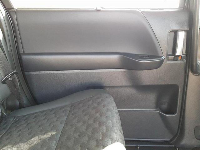 ヴォクシー Ｓ－Ｚ　保証書／ディスプレイオーディオ＋ナビ１０．５インチ／フリップダウンモニター　純正　１４インチ／トヨタセーフティセンス／両側電動スライドドア／シートヒーター　前席／ヘッドランプ　ＬＥＤ　バックカメラ（25枚目）