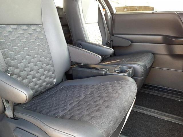 ヴォクシー Ｓ－Ｚ　保証書／ディスプレイオーディオ＋ナビ１０．５インチ／フリップダウンモニター　純正　１４インチ／トヨタセーフティセンス／両側電動スライドドア／シートヒーター　前席／ヘッドランプ　ＬＥＤ　バックカメラ（38枚目）