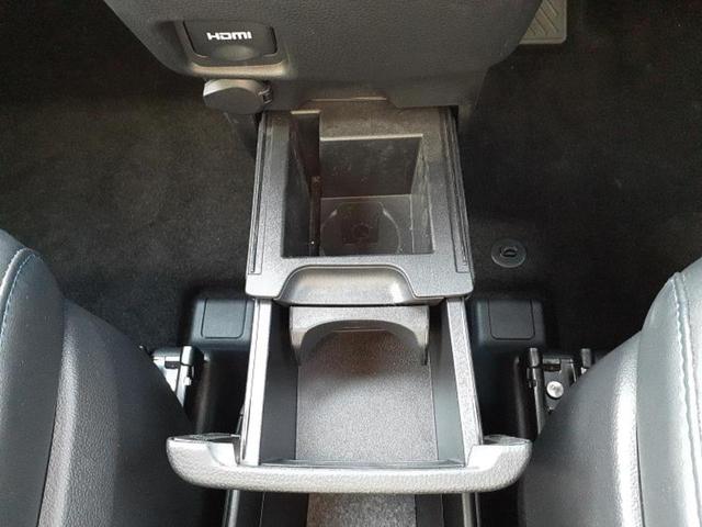 ヴォクシー Ｓ－Ｚ　保証書／ディスプレイオーディオ＋ナビ１０．５インチ／フリップダウンモニター　純正　１４インチ／トヨタセーフティセンス／両側電動スライドドア／シートヒーター　前席／ヘッドランプ　ＬＥＤ　バックカメラ（42枚目）