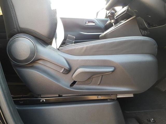 ヴォクシー Ｓ－Ｚ　保証書／ディスプレイオーディオ＋ナビ１０．５インチ／フリップダウンモニター　純正　１４インチ／トヨタセーフティセンス／両側電動スライドドア／シートヒーター　前席／ヘッドランプ　ＬＥＤ　バックカメラ（49枚目）