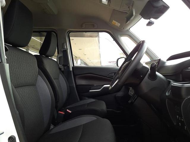 ソリオバンディット バンディットハイブリッドＭＶ　新品タイヤ／保証書／純正　ＳＤナビ／衝突安全装置／両側電動スライドドア／シートヒーター／車線逸脱防止支援システム／ヘッドランプ　ＬＥＤ／ＥＴＣ／ＥＢＤ付ＡＢＳ／横滑り防止装置／アイドリングストップ（4枚目）