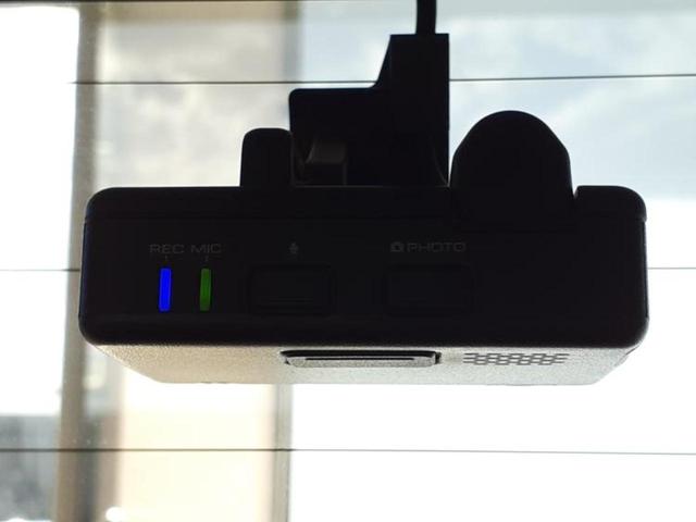 ソリオバンディット バンディットハイブリッドＭＶ　新品タイヤ／保証書／純正　ＳＤナビ／衝突安全装置／両側電動スライドドア／シートヒーター／車線逸脱防止支援システム／ヘッドランプ　ＬＥＤ／ＥＴＣ／ＥＢＤ付ＡＢＳ／横滑り防止装置／アイドリングストップ（40枚目）