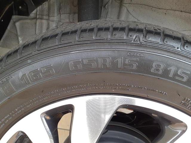 ソリオバンディット バンディットハイブリッドＭＶ　新品タイヤ／保証書／純正　ＳＤナビ／衝突安全装置／両側電動スライドドア／シートヒーター／車線逸脱防止支援システム／ヘッドランプ　ＬＥＤ／ＥＴＣ／ＥＢＤ付ＡＢＳ／横滑り防止装置／アイドリングストップ（63枚目）