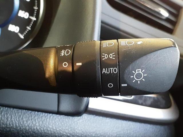 アルファードハイブリッド ４ＷＤハイブリッドＳタイプゴールド　新品タイヤ／純正エアロ／ディスプレイオーディオ＋ナビ９インチ／フリップダウンモニター　純正　１２．８インチ／デジタルインナーミラー／衝突安全装置／両側電動スライドドア　衝突被害軽減システム　フルエアロ（16枚目）