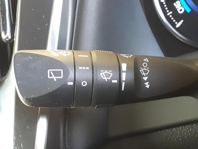 アルファードハイブリッド ４ＷＤハイブリッドＳタイプゴールド　新品タイヤ／純正エアロ／ディスプレイオーディオ＋ナビ９インチ／フリップダウンモニター　純正　１２．８インチ／デジタルインナーミラー／衝突安全装置／両側電動スライドドア　衝突被害軽減システム　フルエアロ（17枚目）