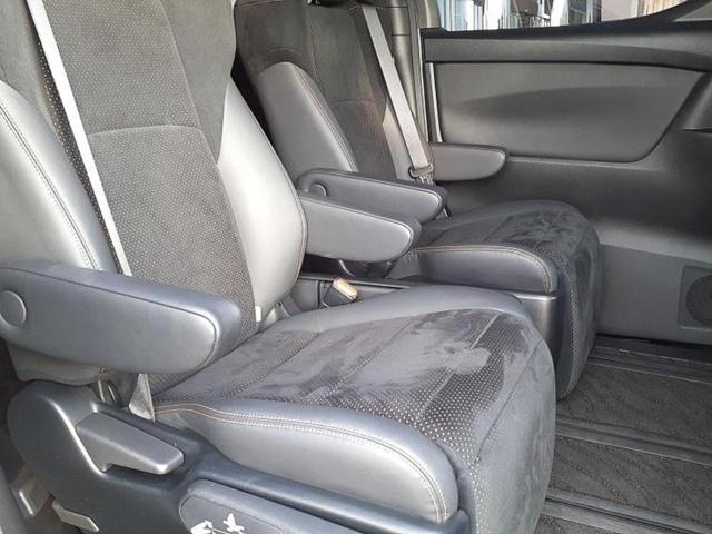 アルファードハイブリッド ４ＷＤハイブリッドＳタイプゴールド　新品タイヤ／純正エアロ／ディスプレイオーディオ＋ナビ９インチ／フリップダウンモニター　純正　１２．８インチ／デジタルインナーミラー／衝突安全装置／両側電動スライドドア　衝突被害軽減システム　フルエアロ（39枚目）