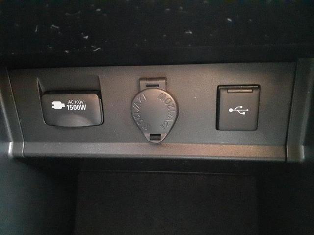 アルファードハイブリッド ４ＷＤハイブリッドＳタイプゴールド　新品タイヤ／純正エアロ／ディスプレイオーディオ＋ナビ９インチ／フリップダウンモニター　純正　１２．８インチ／デジタルインナーミラー／衝突安全装置／両側電動スライドドア　衝突被害軽減システム　フルエアロ（45枚目）