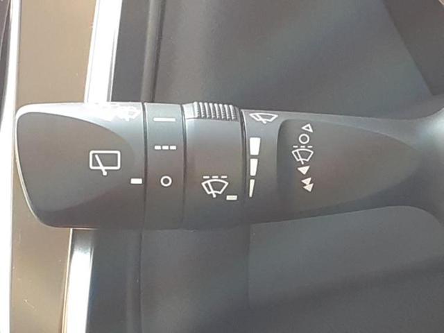 アルファード Ｓ　Ａパッケージ　サンルーフ／保証書／社外　１１インチ　ＳＤナビ／フリップダウンモニター　社外　１２．８インチ／両側電動スライドドア／ヘッドランプ　ＬＥＤ／ＥＴＣ／ＥＢＤ付ＡＢＳ／横滑り防止装置／フルセグＴＶ（17枚目）