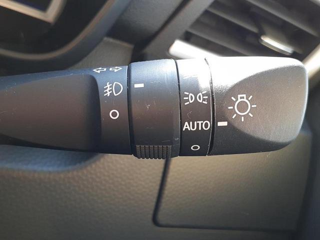 ルーミー カスタムG-T 新品タイヤ/保証書/純正 9インチ SDナビ/衝突安全装置/両側電動スライドドア/車線逸脱防止支援システム/ヘッドランプ LED/ETC/EBD付ABS/横滑り防止装置/アイドリングストップ(15枚目)