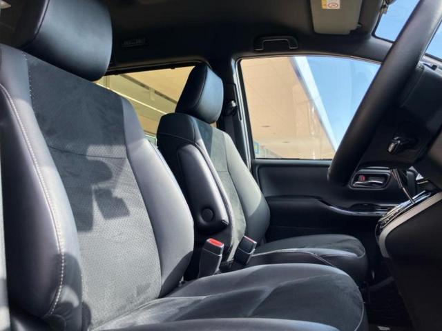 ヴォクシー ＺＳキラメキ３　新品タイヤ／保証書／純正　ＳＤナビ／トヨタセーフティセンス／両側電動スライドドア／車線逸脱防止支援システム／シート　ハーフレザー／ドライブレコーダー　前後／ヘッドランプ　ＬＥＤ　衝突被害軽減システム（4枚目）