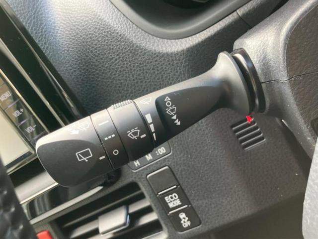 ヴォクシー ＺＳキラメキ３　新品タイヤ／保証書／純正　ＳＤナビ／トヨタセーフティセンス／両側電動スライドドア／車線逸脱防止支援システム／シート　ハーフレザー／ドライブレコーダー　前後／ヘッドランプ　ＬＥＤ　衝突被害軽減システム（16枚目）