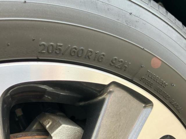 ヴォクシー ＺＳキラメキ３　新品タイヤ／保証書／純正　ＳＤナビ／トヨタセーフティセンス／両側電動スライドドア／車線逸脱防止支援システム／シート　ハーフレザー／ドライブレコーダー　前後／ヘッドランプ　ＬＥＤ　衝突被害軽減システム（56枚目）