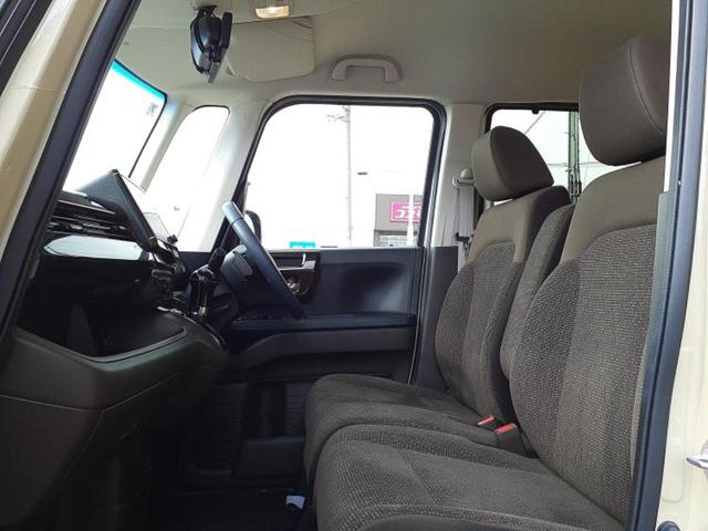 Ｎ－ＢＯＸ Ｌ・ターボコーディネートスタイル　新品タイヤ／保証書／純正　８インチ　ＳＤナビ／ホンダセンシング／両側電動スライドドア／シートヒーター　前席／車線逸脱防止支援システム／ヘッドランプ　ＬＥＤ／Ｂｌｕｅｔｏｏｔｈ接続／ＥＴＣ　バックカメラ（7枚目）