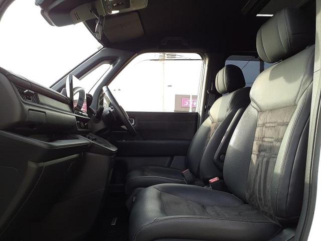 ステップワゴン ｅＨＥＶスパーダプレミアムライン　新品タイヤ／純正　１１インチ　ＳＤナビ／フリップダウンモニター／衝突安全装置／両側電動スライドドア／シートヒーター／車線逸脱防止支援システム／シート　ハーフレザー／電動バックドア　衝突被害軽減システム（7枚目）