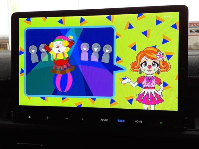 ステップワゴン ｅＨＥＶスパーダプレミアムライン　新品タイヤ／純正　１１インチ　ＳＤナビ／フリップダウンモニター／衝突安全装置／両側電動スライドドア／シートヒーター／車線逸脱防止支援システム／シート　ハーフレザー／電動バックドア　衝突被害軽減システム（13枚目）