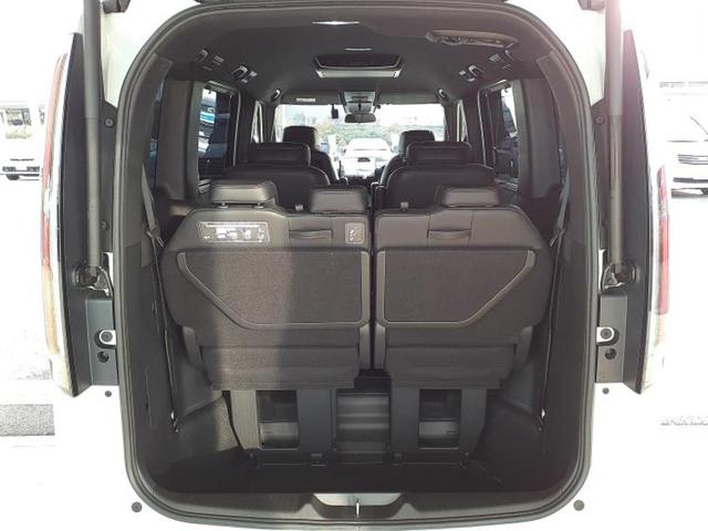 ステップワゴン ｅＨＥＶスパーダプレミアムライン　新品タイヤ／純正　１１インチ　ＳＤナビ／フリップダウンモニター／衝突安全装置／両側電動スライドドア／シートヒーター／車線逸脱防止支援システム／シート　ハーフレザー／電動バックドア　衝突被害軽減システム（20枚目）