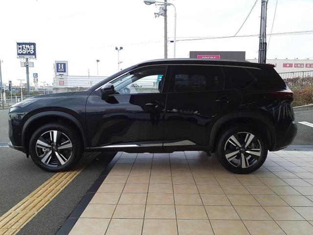 エクストレイル ４ＷＤ　Ｇ　ｅ－４ＯＲＣＥ　保証書／純正　１２．３インチ　メモリーナビ／インテリジェントルームミラー／エマージェンシーブレーキ／シートヒーター　全席／アラウンドビューモニター／車線逸脱防止支援システム／プロパイロット　電動シート（2枚目）