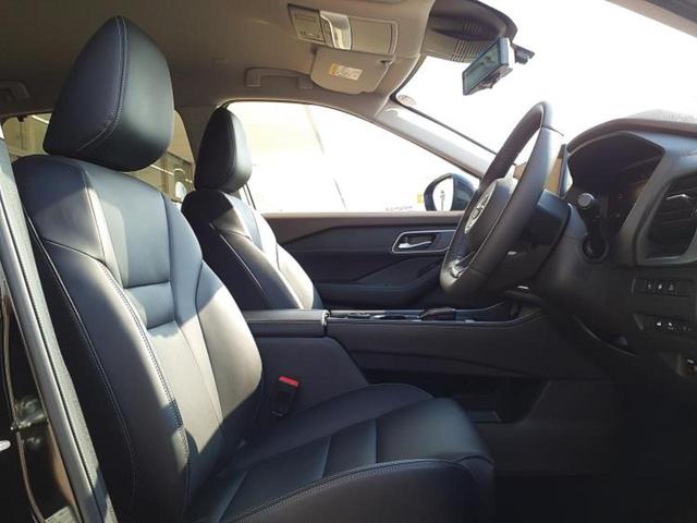 エクストレイル ４ＷＤ　Ｇ　ｅ－４ＯＲＣＥ　保証書／純正　１２．３インチ　メモリーナビ／インテリジェントルームミラー／エマージェンシーブレーキ／シートヒーター　全席／アラウンドビューモニター／車線逸脱防止支援システム／プロパイロット　電動シート（4枚目）