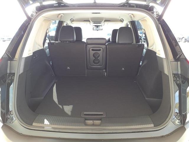 エクストレイル ４ＷＤ　Ｇ　ｅ－４ＯＲＣＥ　保証書／純正　１２．３インチ　メモリーナビ／インテリジェントルームミラー／エマージェンシーブレーキ／シートヒーター　全席／アラウンドビューモニター／車線逸脱防止支援システム／プロパイロット　電動シート（19枚目）